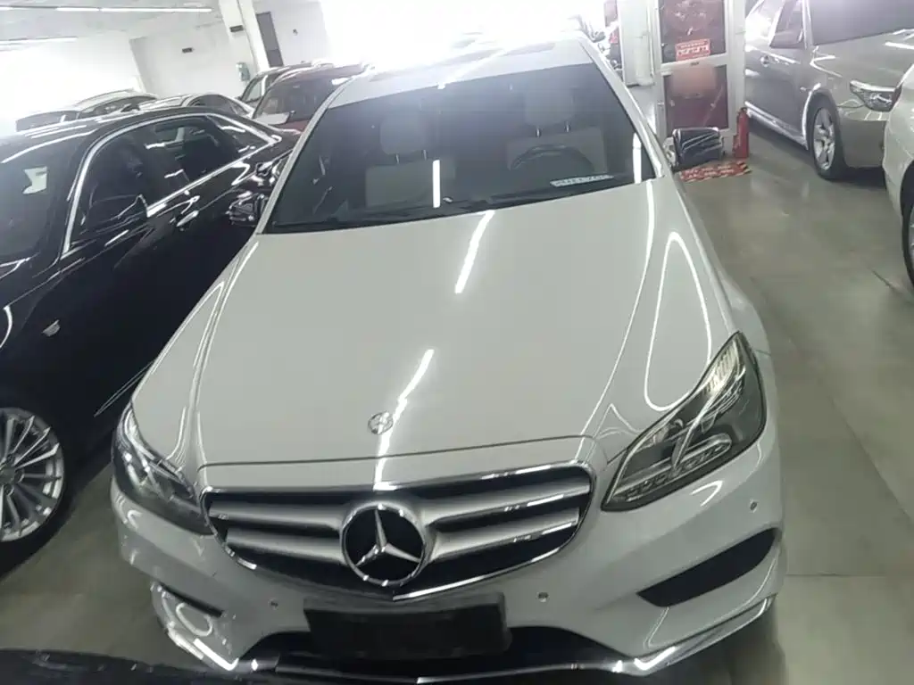 Mercedes-Benz E-Class — миниатюра 3