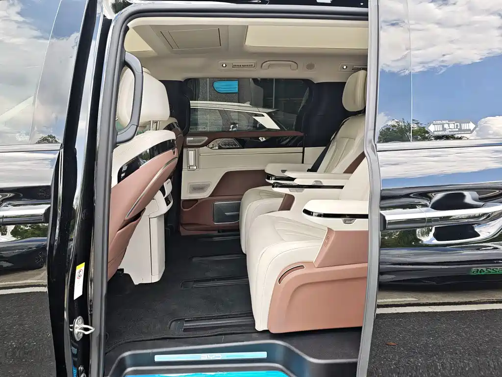 BYD Xia — миниатюра 8