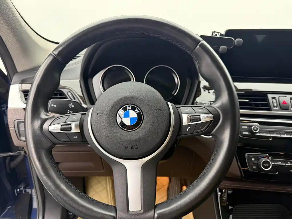 BMW X1 — миниатюра 10