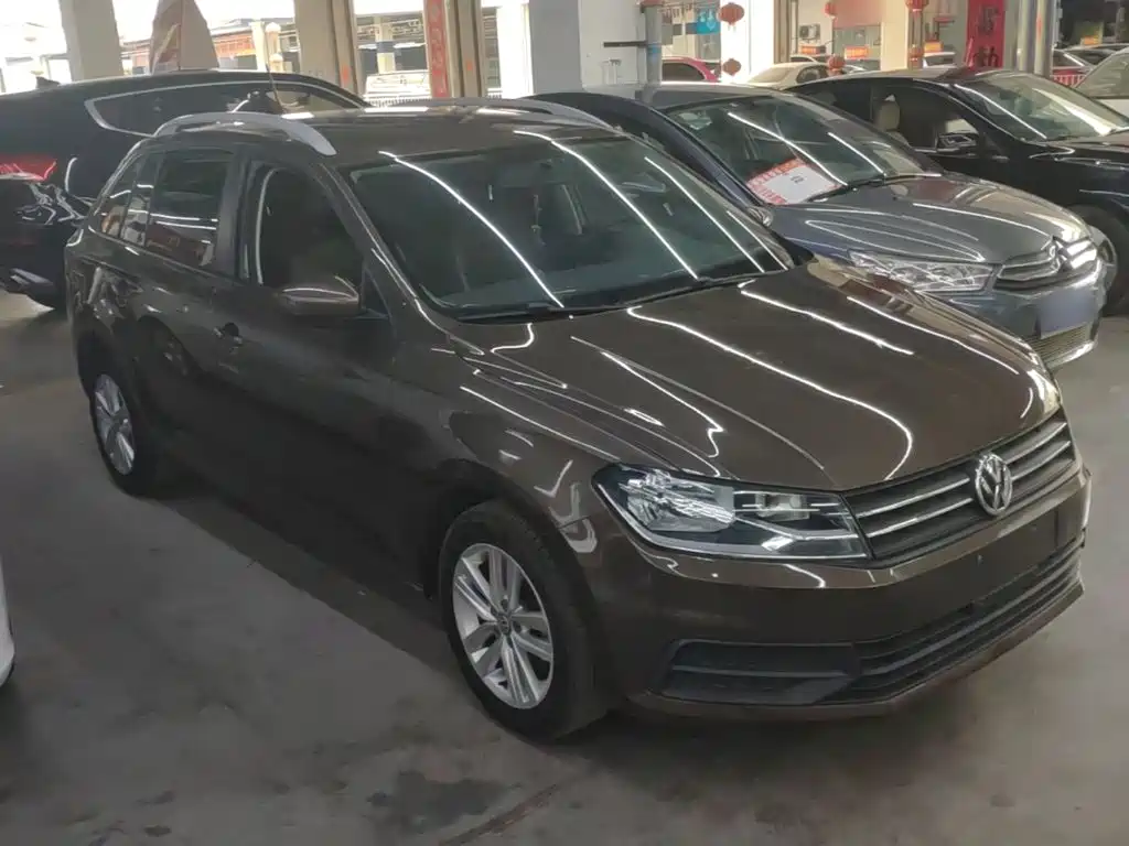 Volkswagen Santana — миниатюра 4