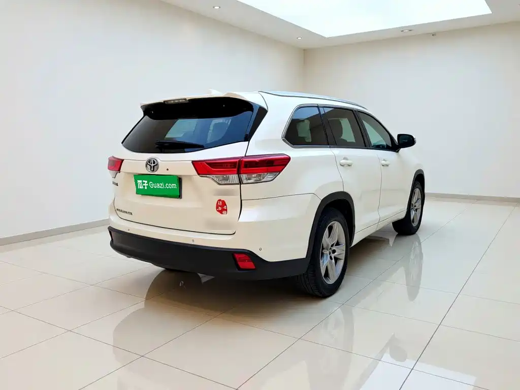 Toyota Highlander — миниатюра 6
