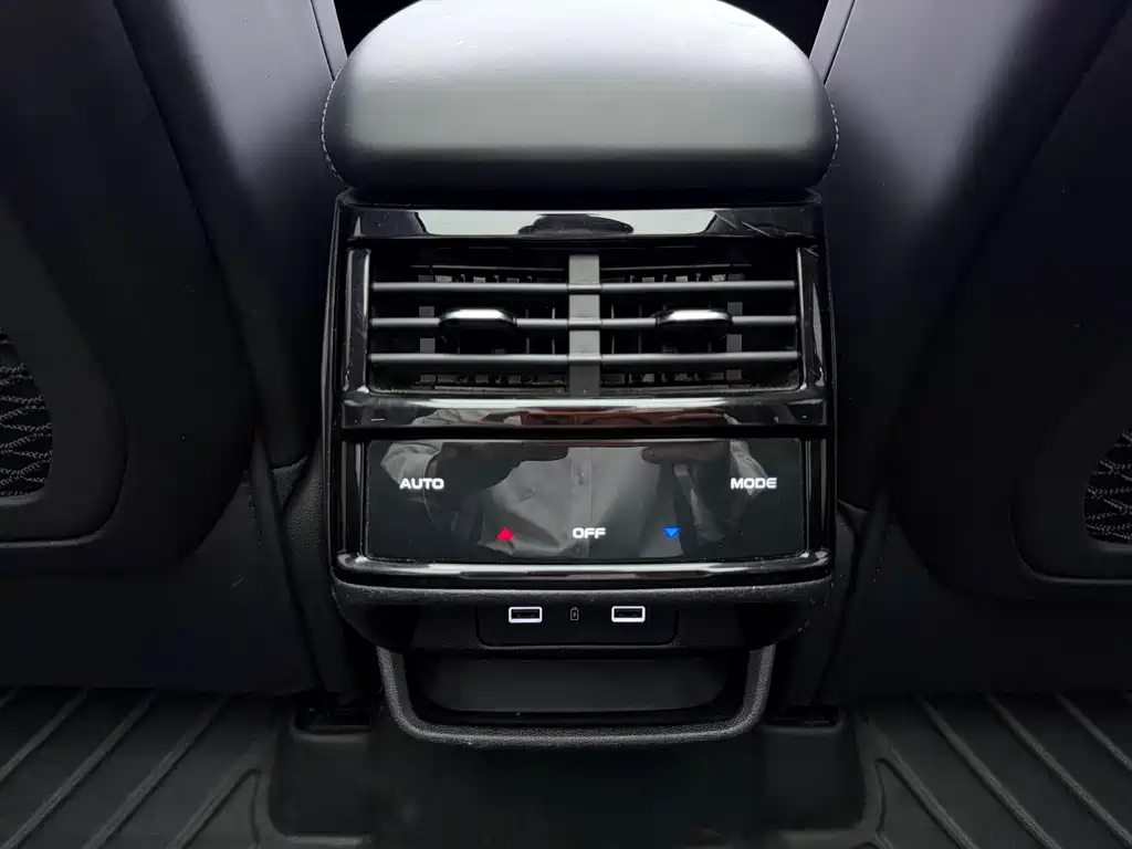 Geely Xingyue L — миниатюра 15