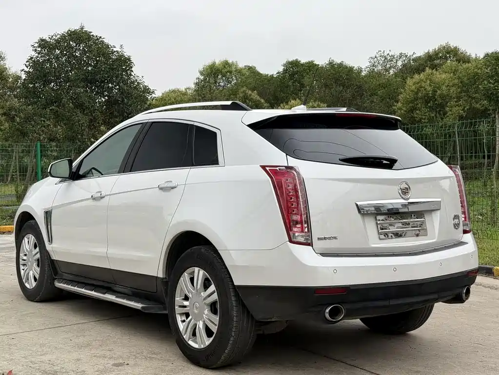 Cadillac SRX — миниатюра 18