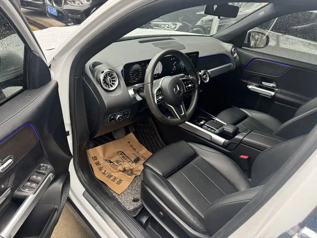 Mercedes-Benz GLB — миниатюра 9