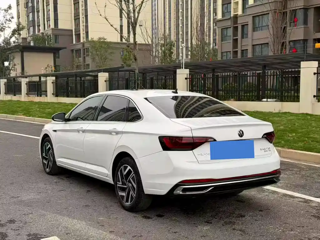 Volkswagen Sagitar — миниатюра 9