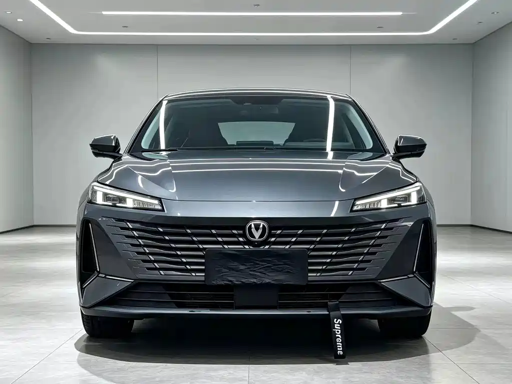 Changan Eado — миниатюра 2