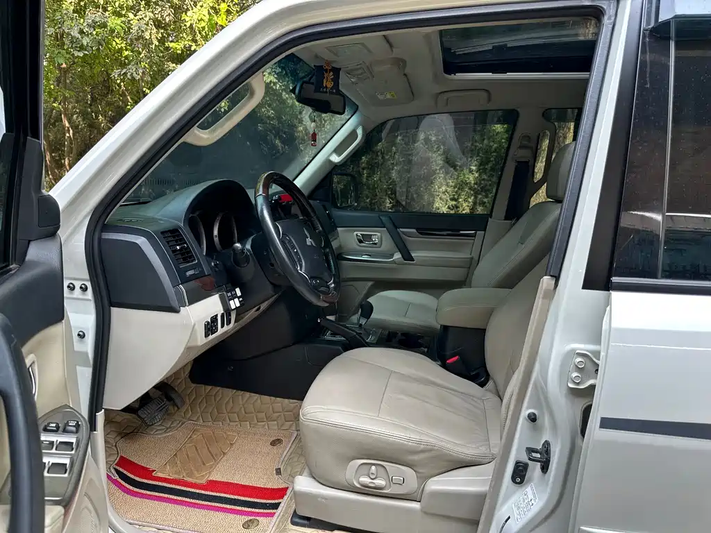 Mitsubishi V97 2020 3.8L