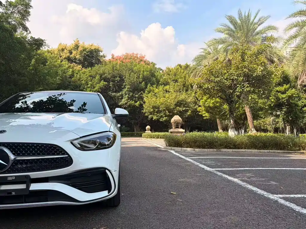 Mercedes-Benz C-Class — миниатюра 11