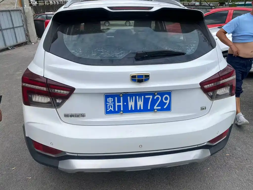 Geely Vision S1 — миниатюра 9