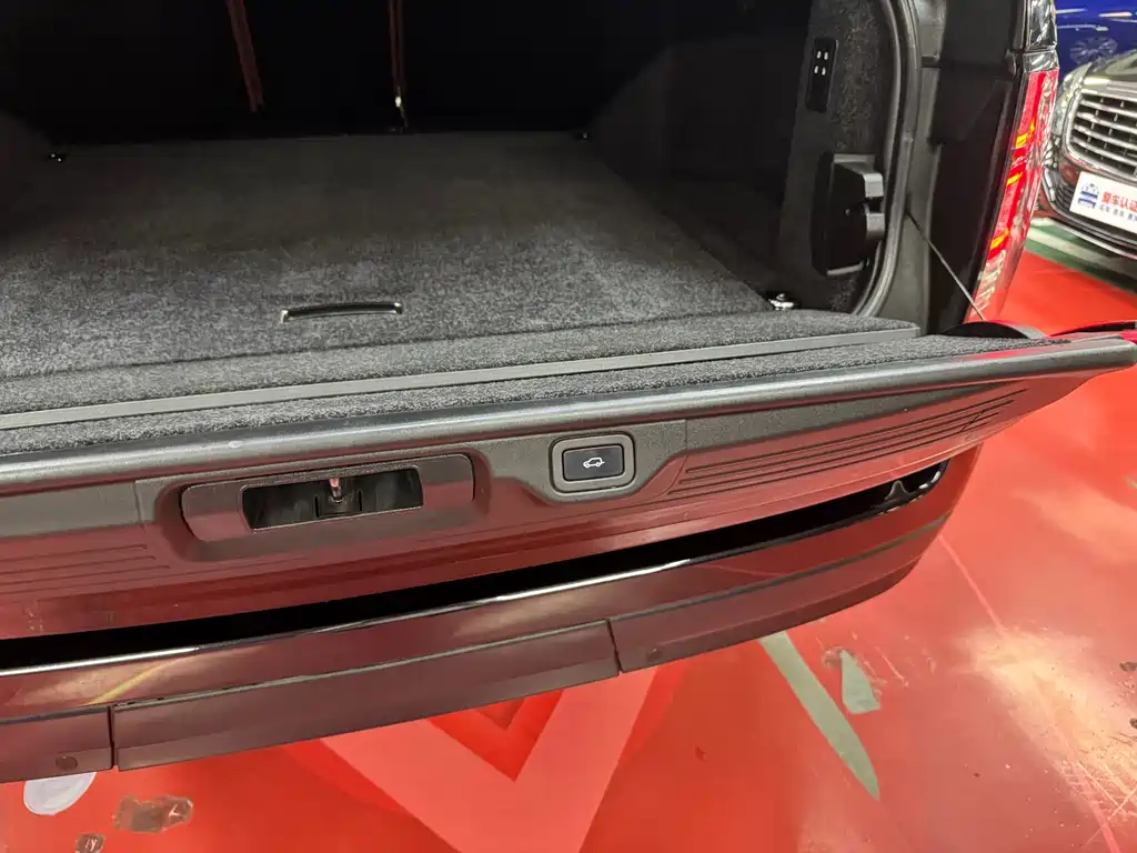 Land Rover Range Rover — миниатюра 53