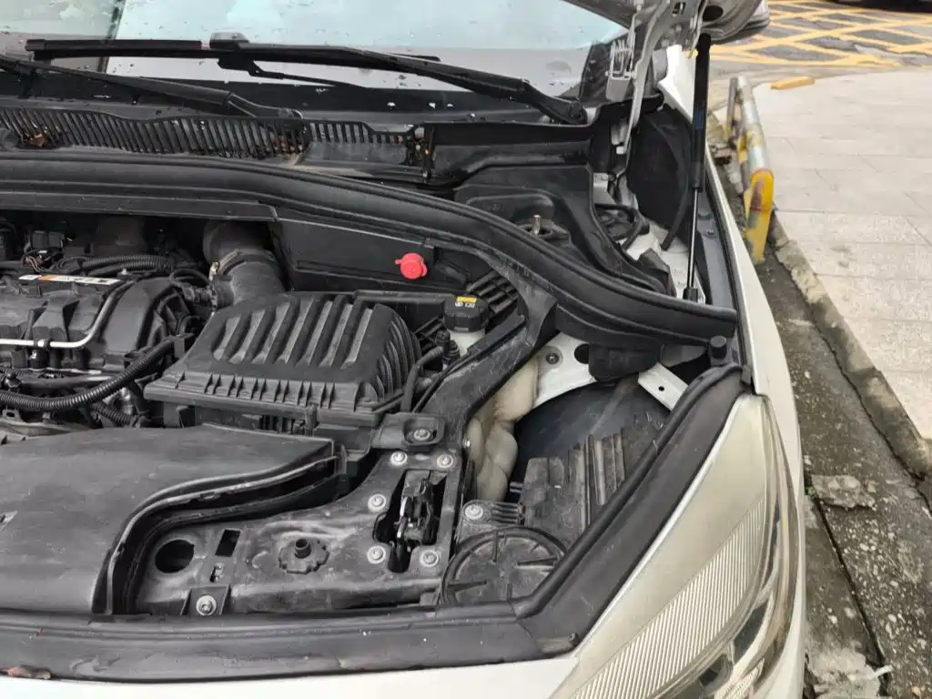 BMW 2 Series Active Tourer — миниатюра 21