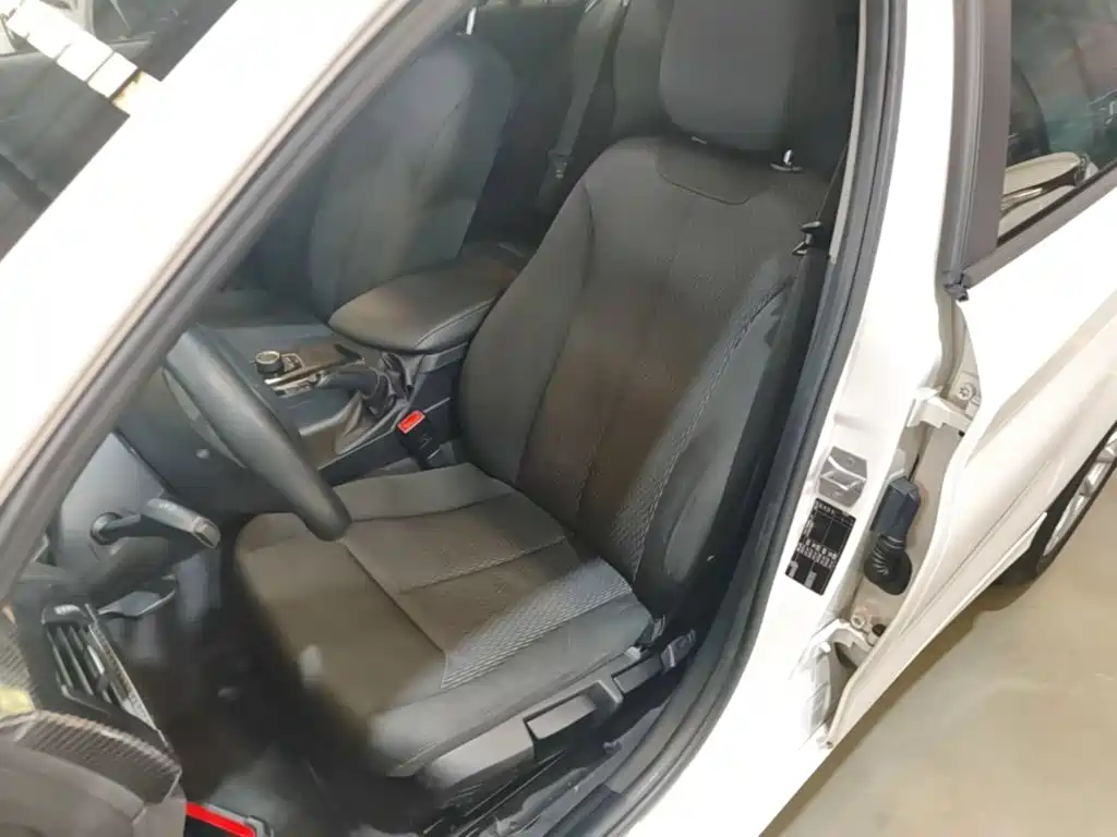 BMW 1 Series (Import) — миниатюра 15