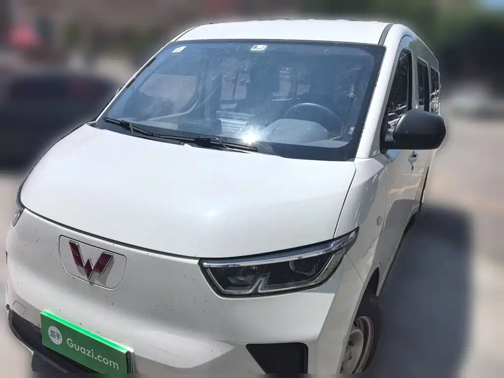 Wuling Yangguang — миниатюра 2