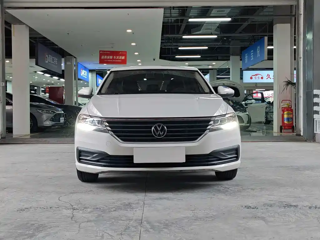Volkswagen Lavida — миниатюра 3