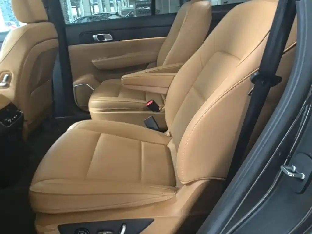Li Auto Li ONE — миниатюра 17