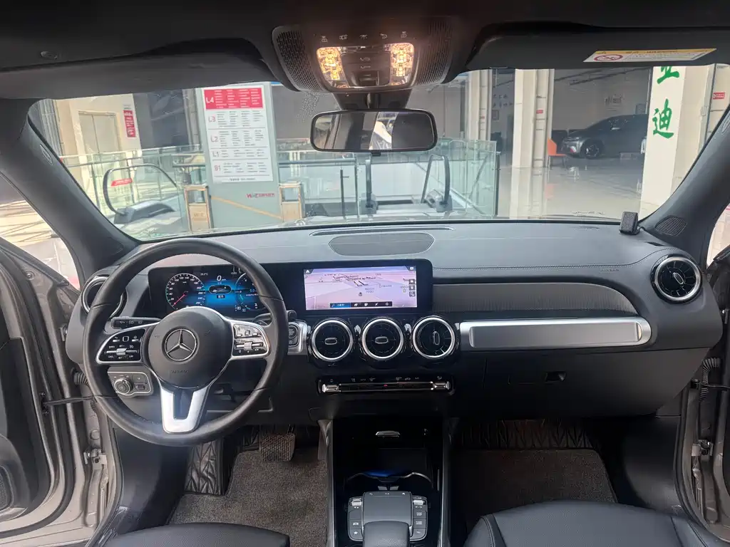 Mercedes-Benz GLB — миниатюра 5