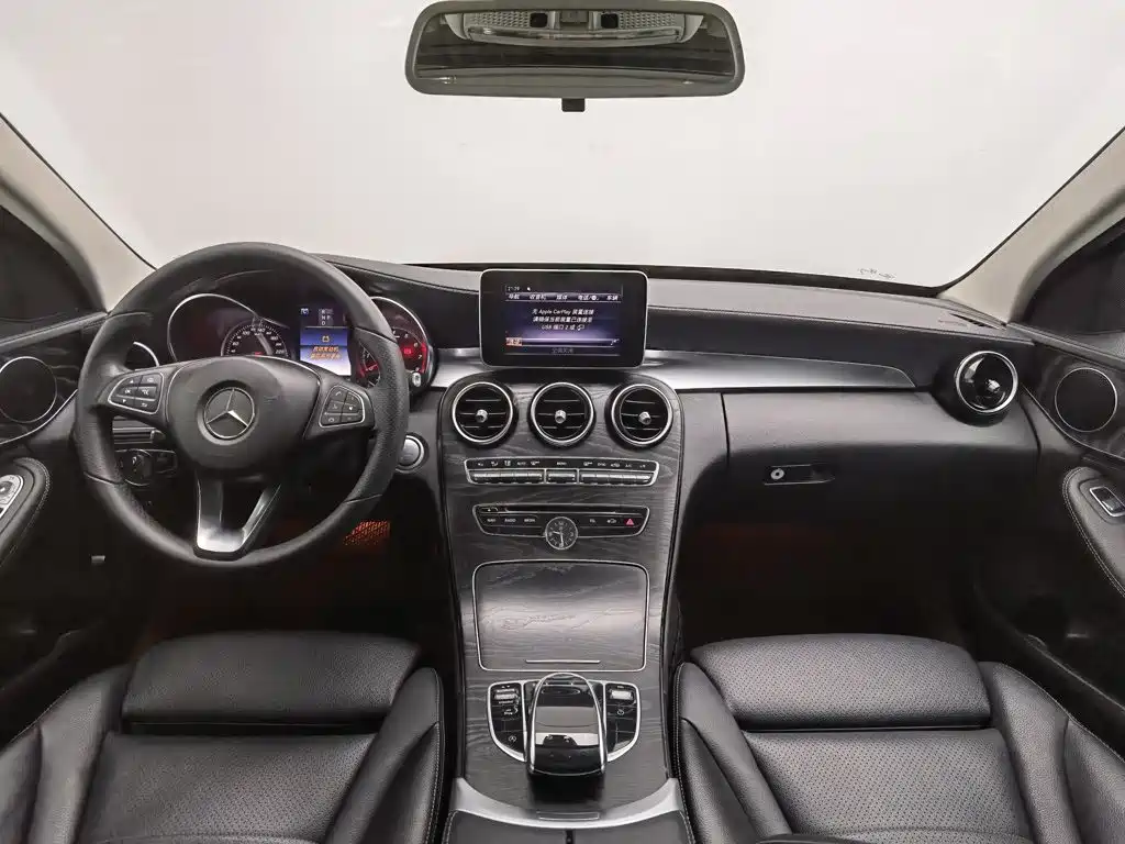 Mercedes-Benz C-Class — миниатюра 5