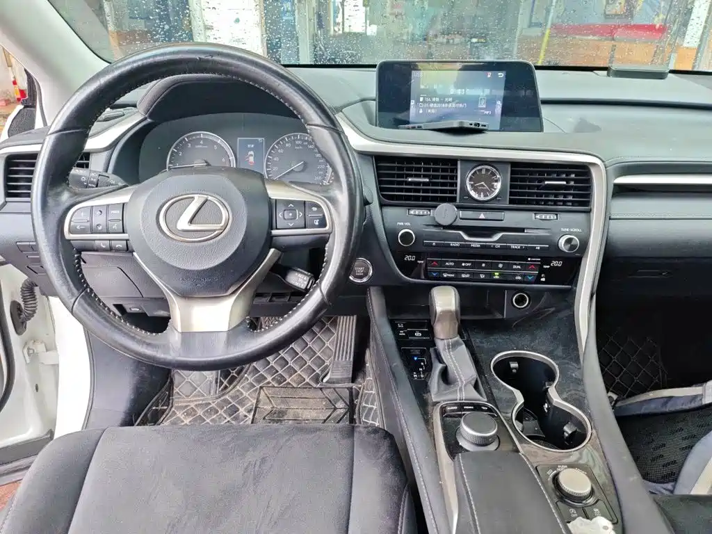 Lexus RX — миниатюра 10