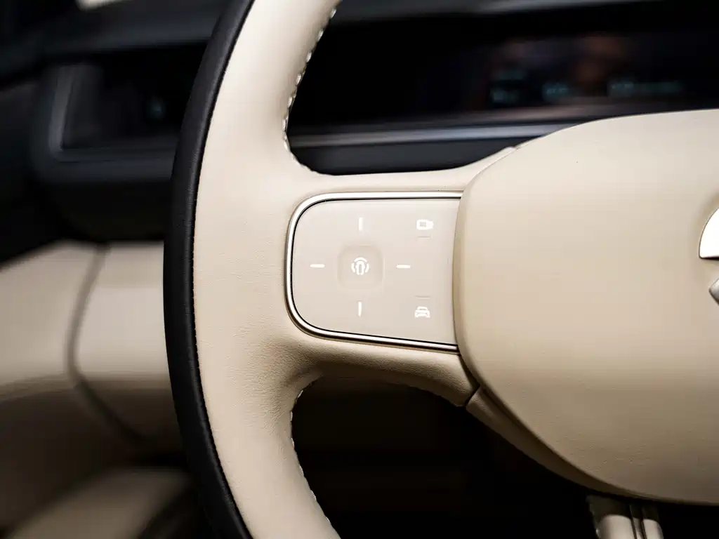 NIO ES8 — миниатюра 33