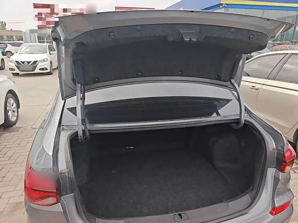 Chevrolet Monza — миниатюра 19