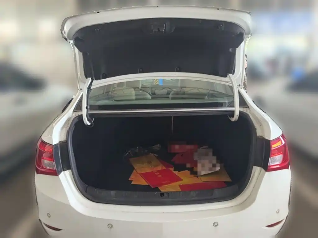 Buick Excelle — миниатюра 24