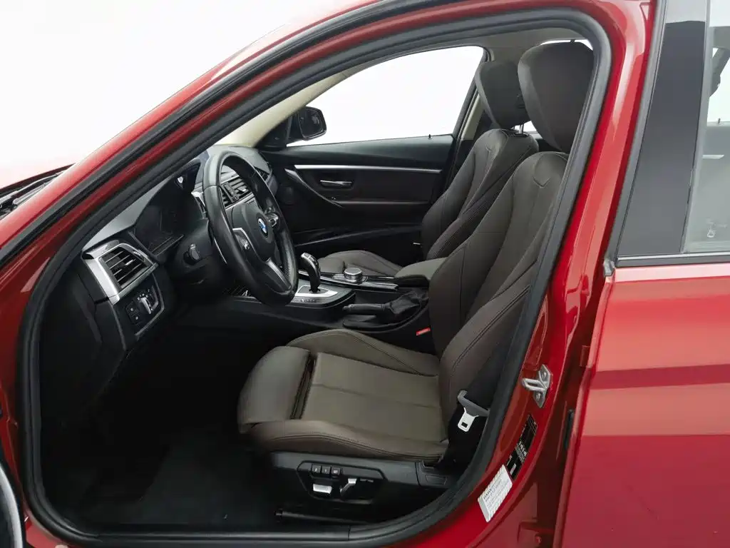 BMW 3 Series — миниатюра 10