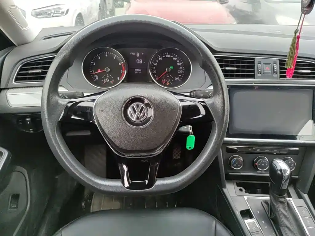 Volkswagen Lamando — миниатюра 11