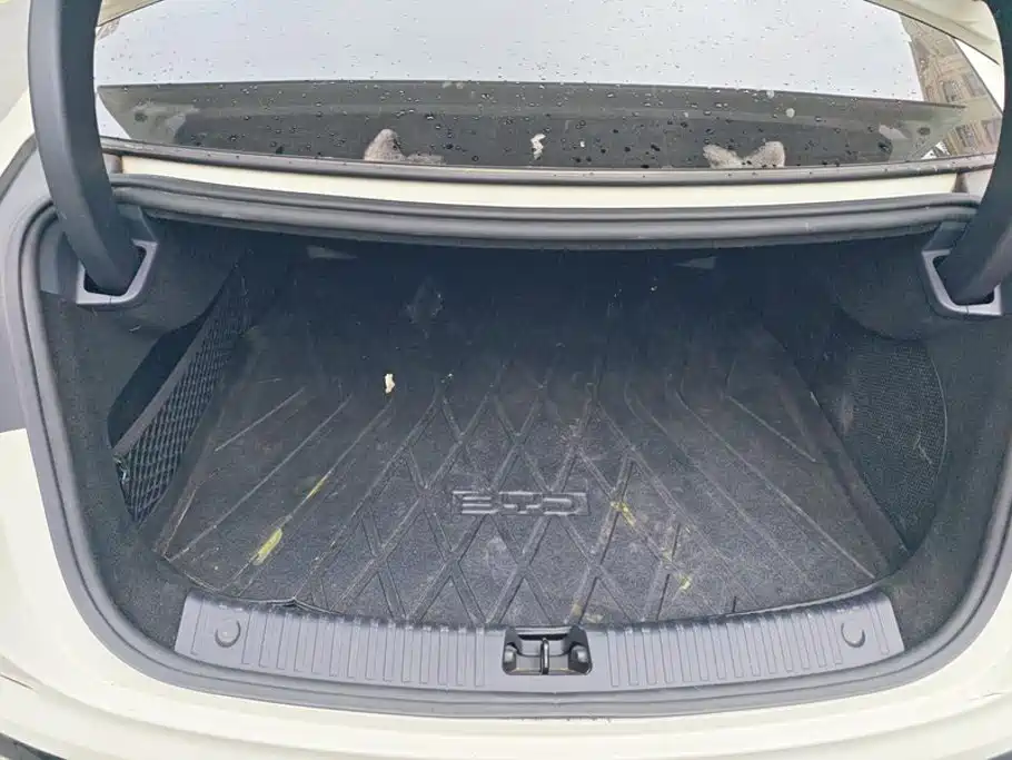 BYD Seal — миниатюра 4