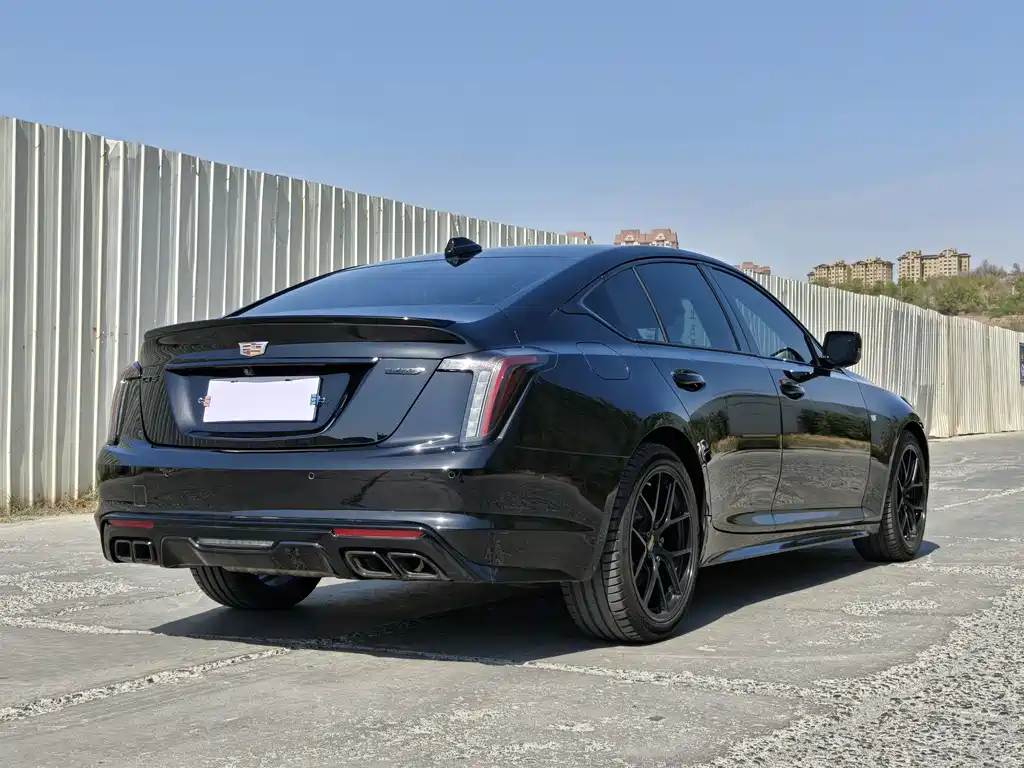 Cadillac CT5 — миниатюра 6