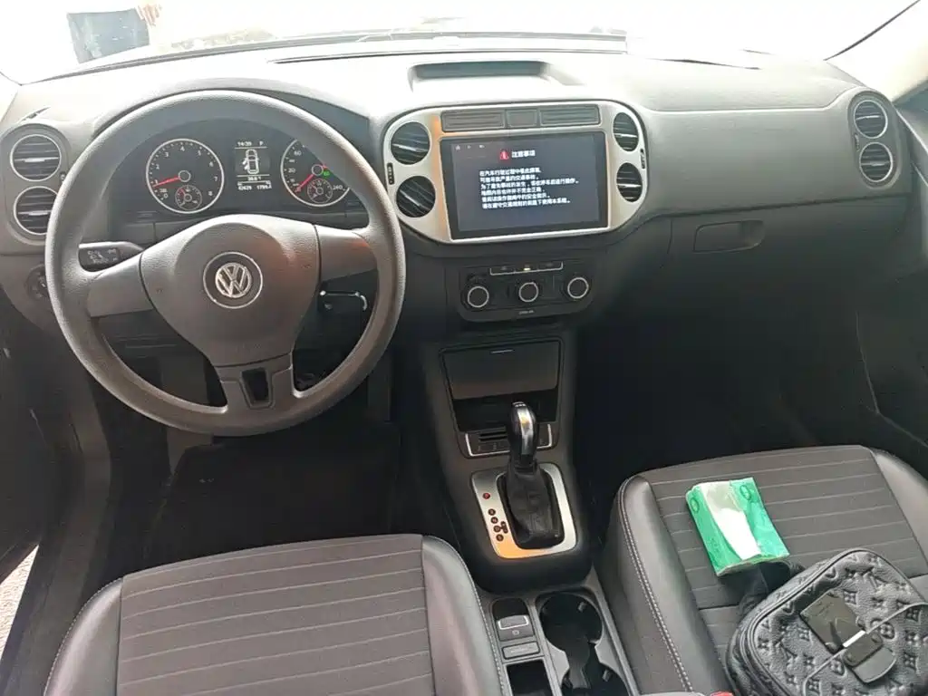 Volkswagen Tiguan — миниатюра 10