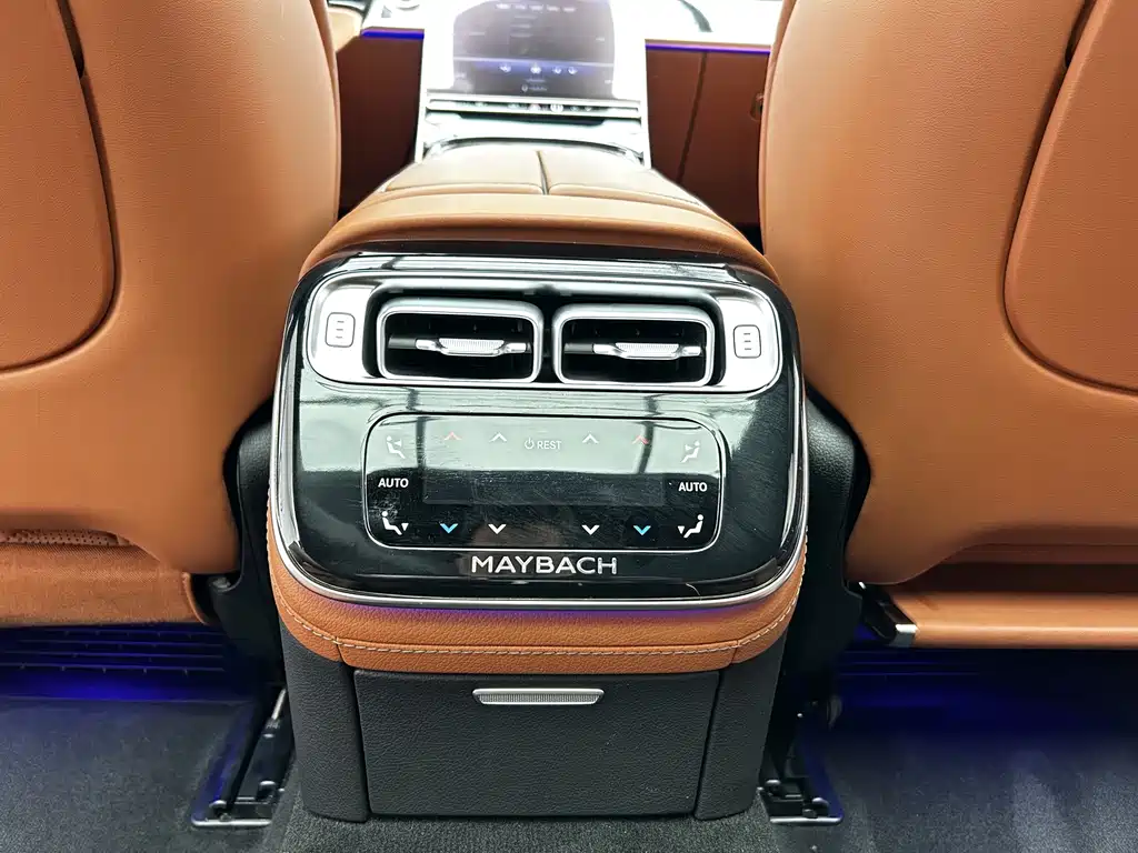 Mercedes-Benz S-Class — миниатюра 21