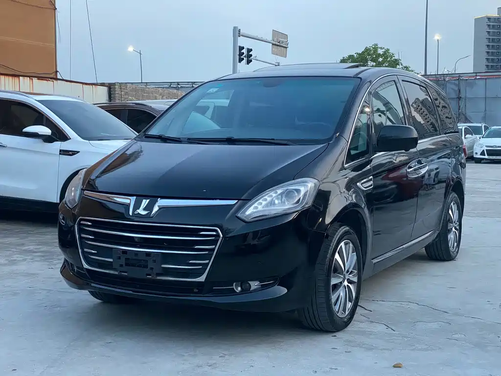 Luxgen Big 7 MPV 2016