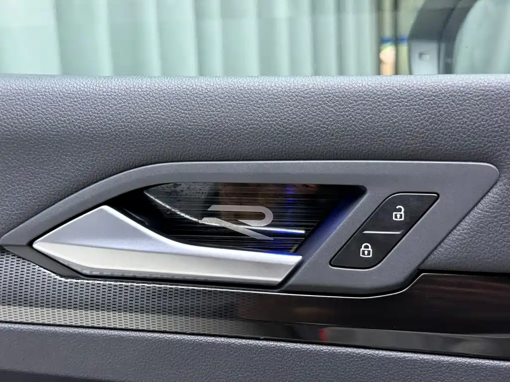 Volkswagen Golf — миниатюра 12