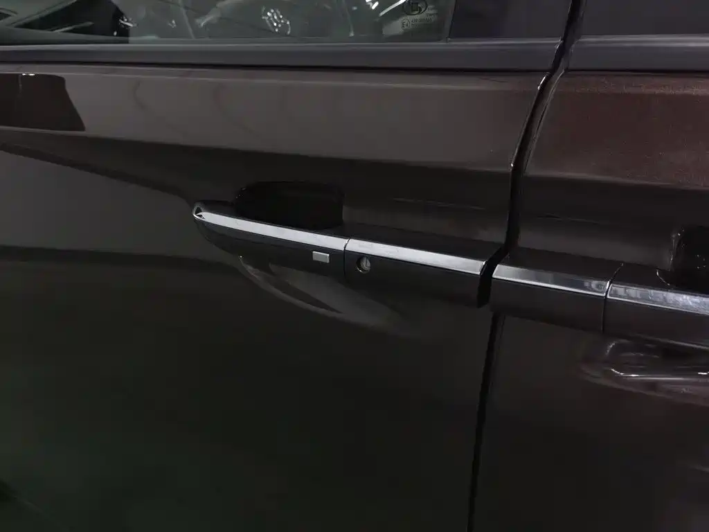 Buick GL8 — миниатюра 18