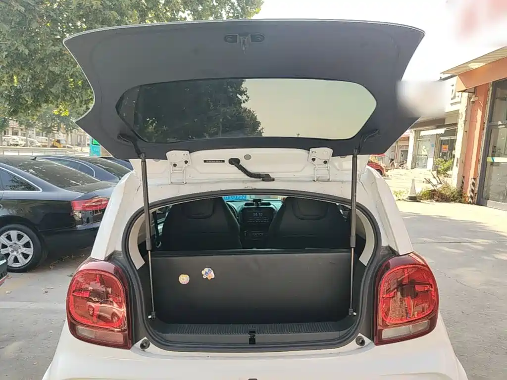 Roewe Clever — миниатюра 19