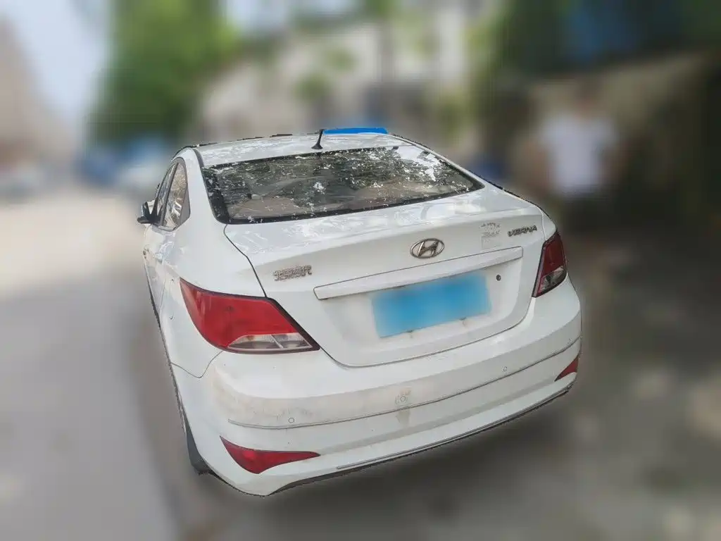 Hyundai Verna — миниатюра 25