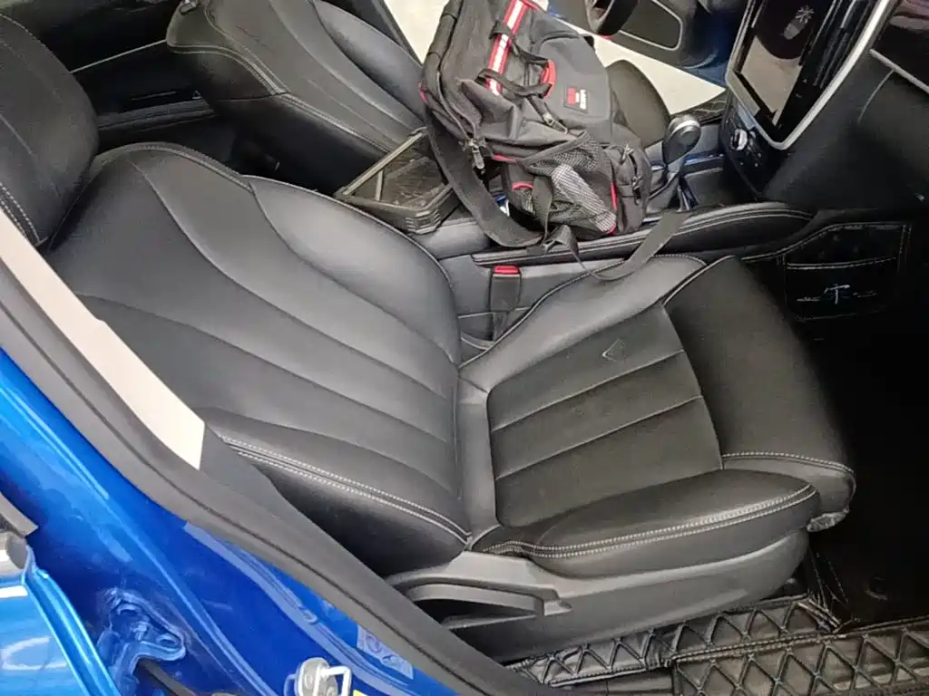 BYD MAX — миниатюра 25