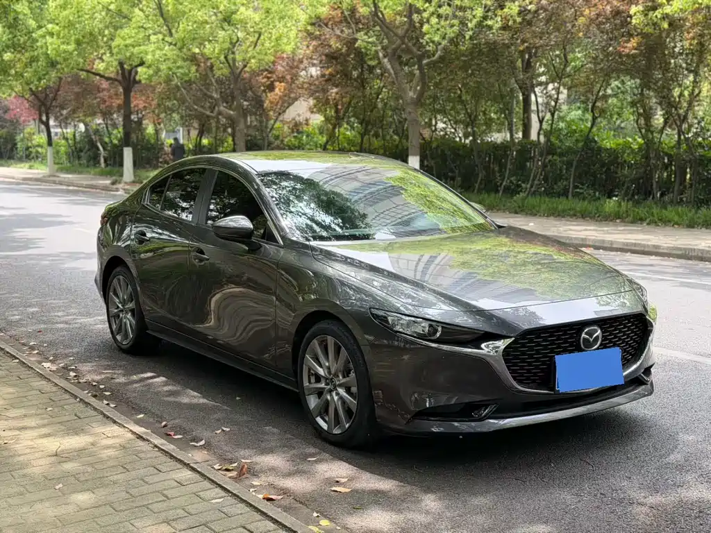 Mazda 3 Axela 2023