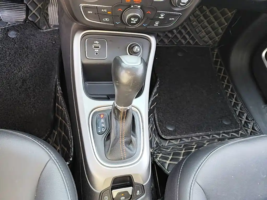 Jeep Compass — миниатюра 19