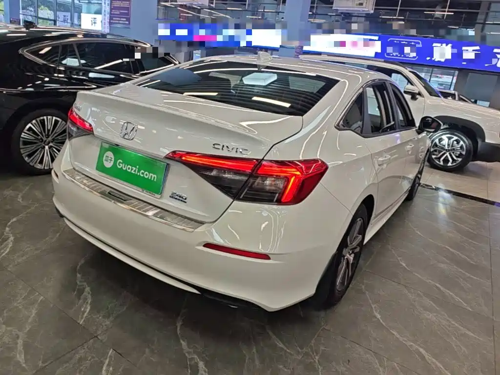 Honda Civic — миниатюра 7