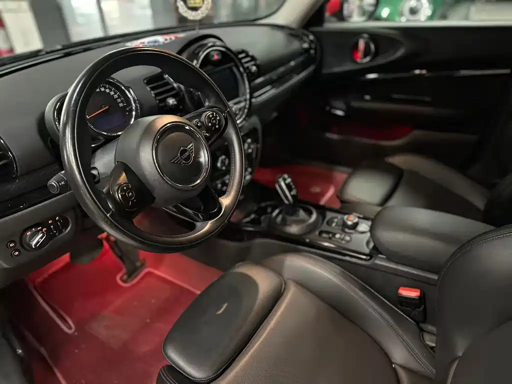 MINI Mini Clubman — миниатюра 8