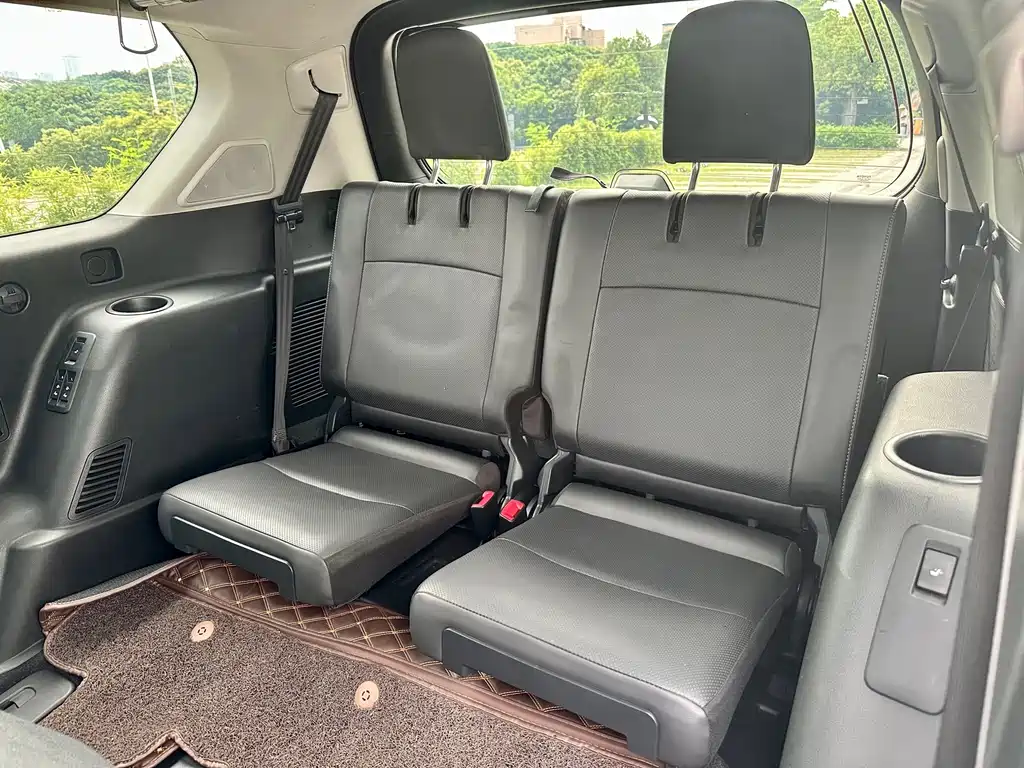Toyota Prado — миниатюра 13