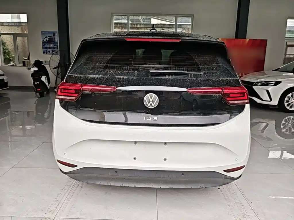 Volkswagen ID.3 — миниатюра 6