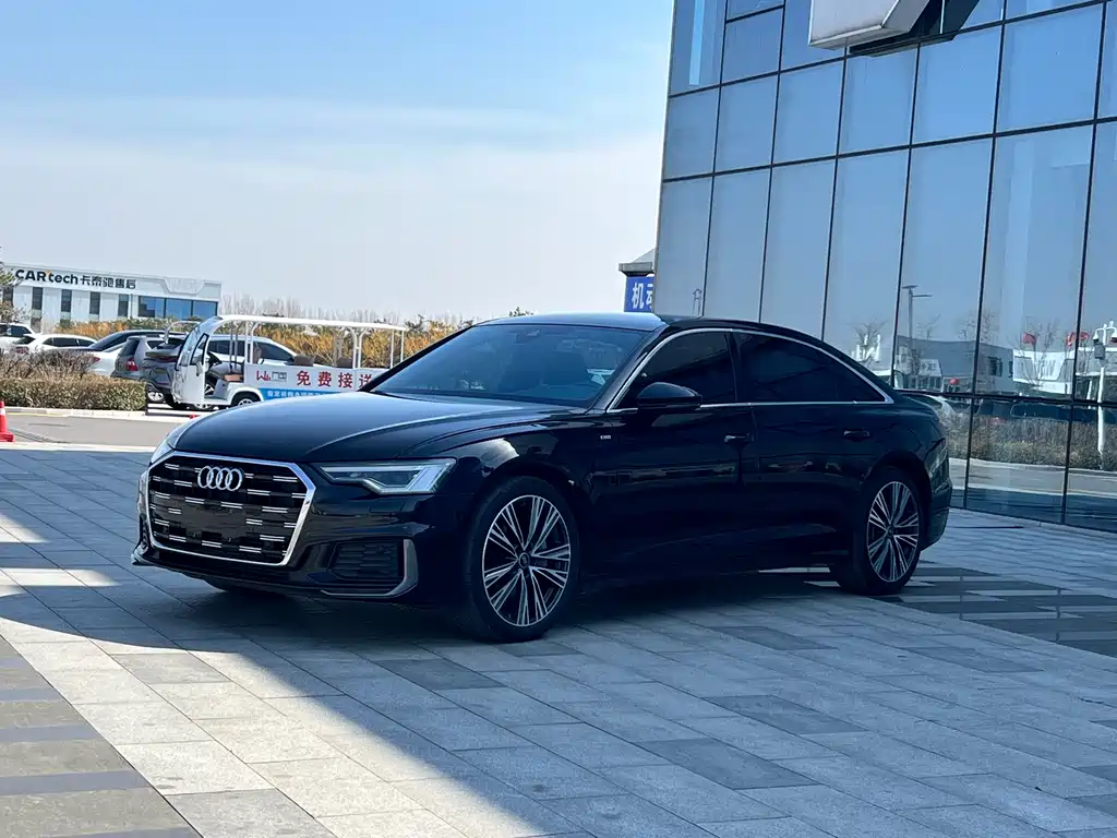 Audi A6L 2022