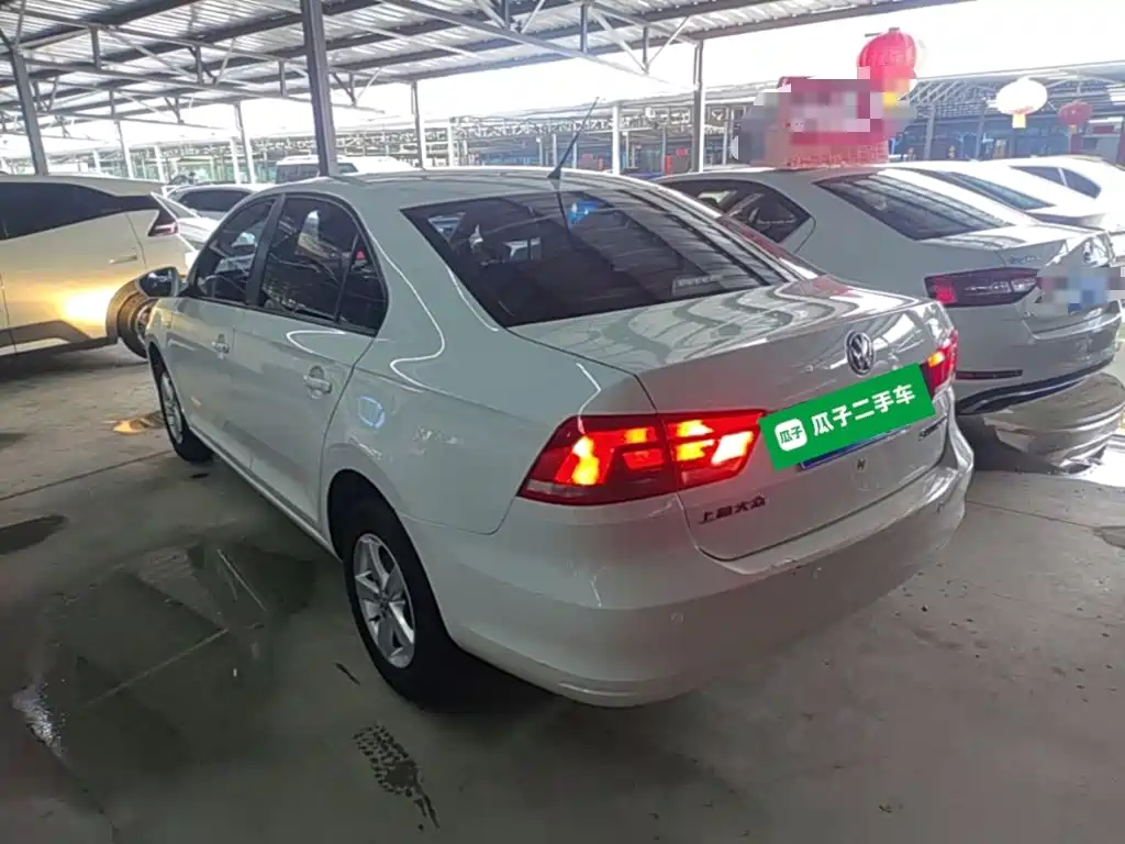Volkswagen Santana — миниатюра 5