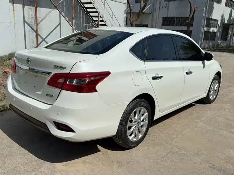 Nissan Sylphy — миниатюра 7