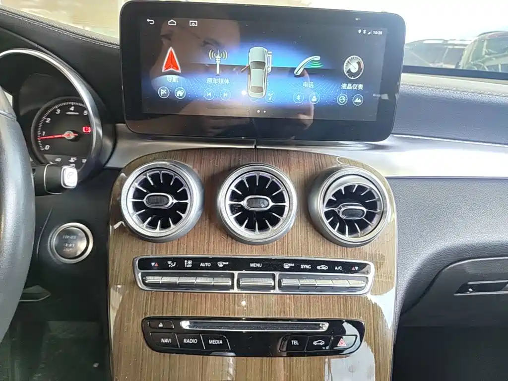 Mercedes-Benz GLC Coupe — миниатюра 13