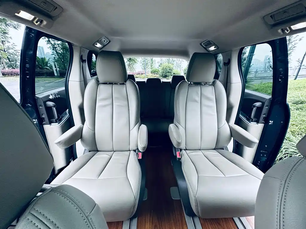 Buick GL8 2013 2.4L CT Luxury Comfort