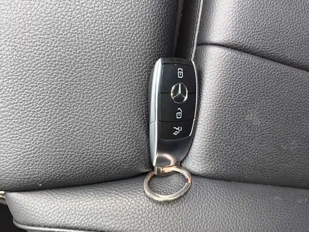 Mercedes-Benz GLB — миниатюра 9