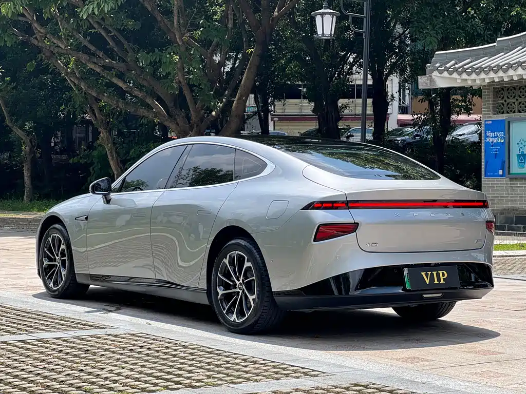 XPeng P7 — миниатюра 33